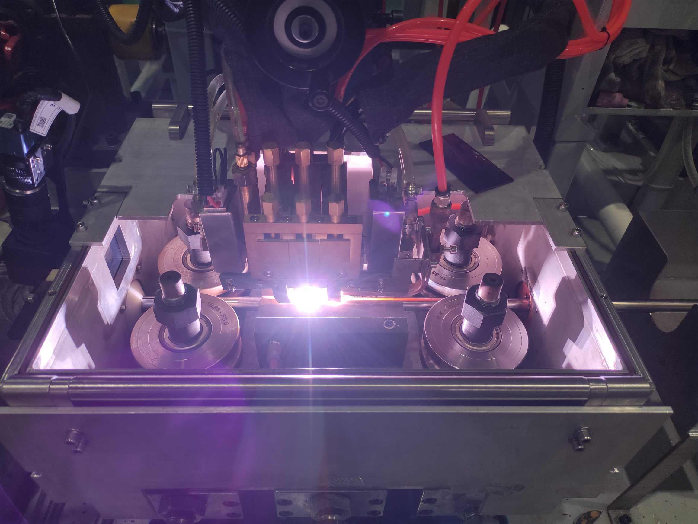 三陰極焊接技術解析：高效焊接的理想選擇